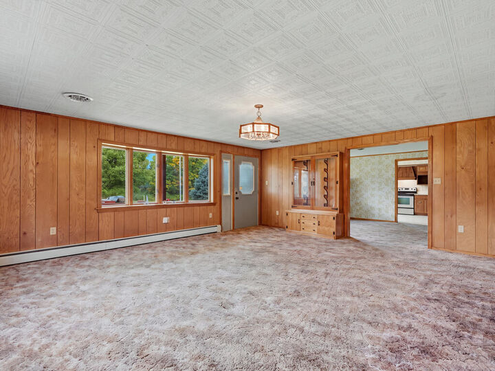Property Photo: 17986 Tryonville Street PA 16001