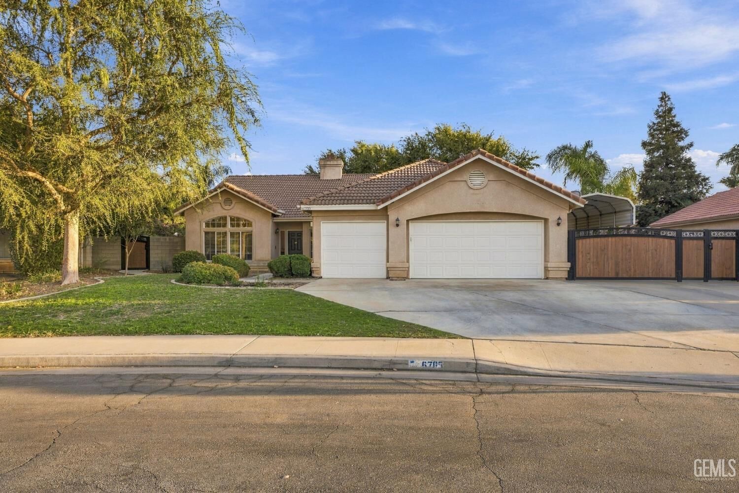 Property Photo:  6705 Tiber River Lane  CA 93308 