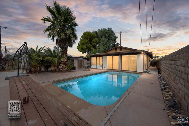 Property Photo: 219 W Church Avenue CA 93555