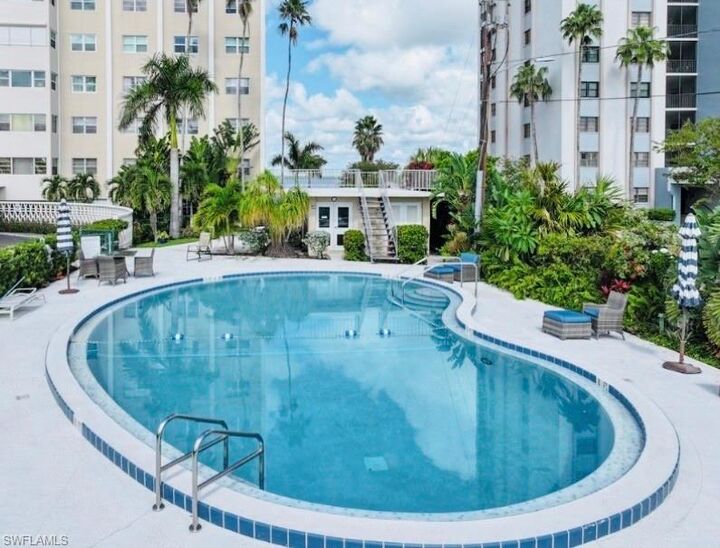 Property Photo: 1900 Clifford St 204 FL 33901