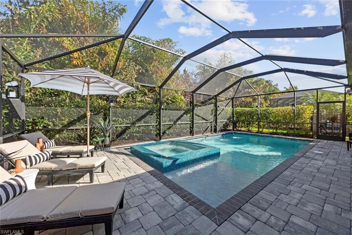 Property Photo:  8712 Westwood Oaks Pl  FL 33908 
