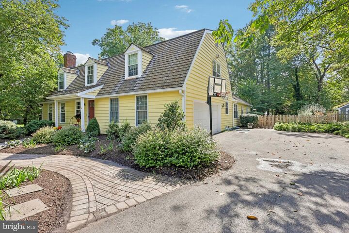Property Photo: 22 Scudder Court NJ 08534