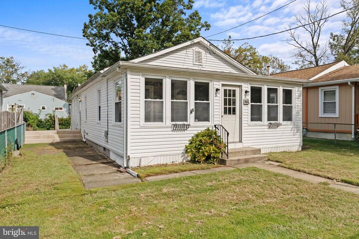 Property Photo:  316 Garden Avenue  NJ 08083 