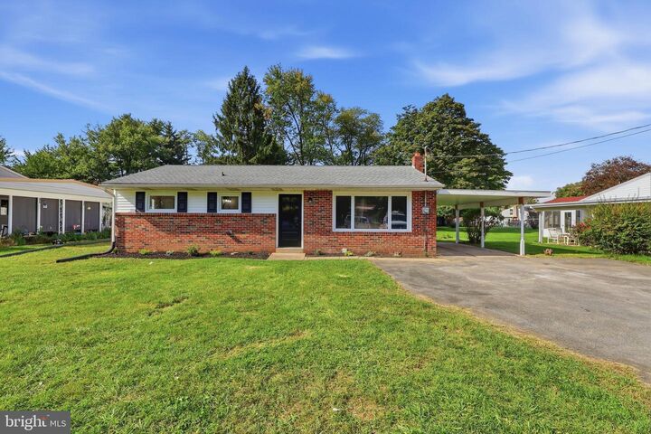 Property Photo: 17 Hogestown Road PA 17050