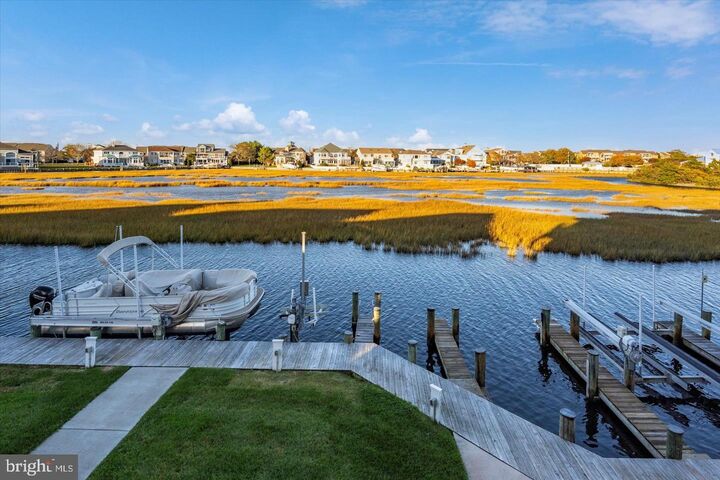 Property Photo:  204 S Heron Drive 202 G  MD 21842 