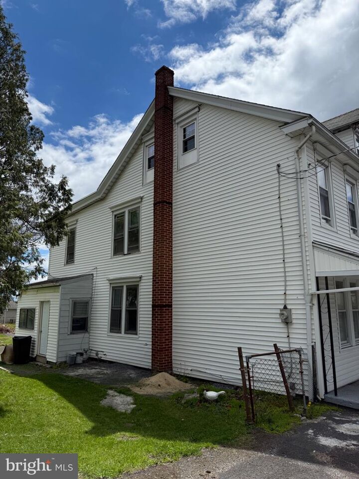Property Photo:  328 E Oak Street  PA 17931 
