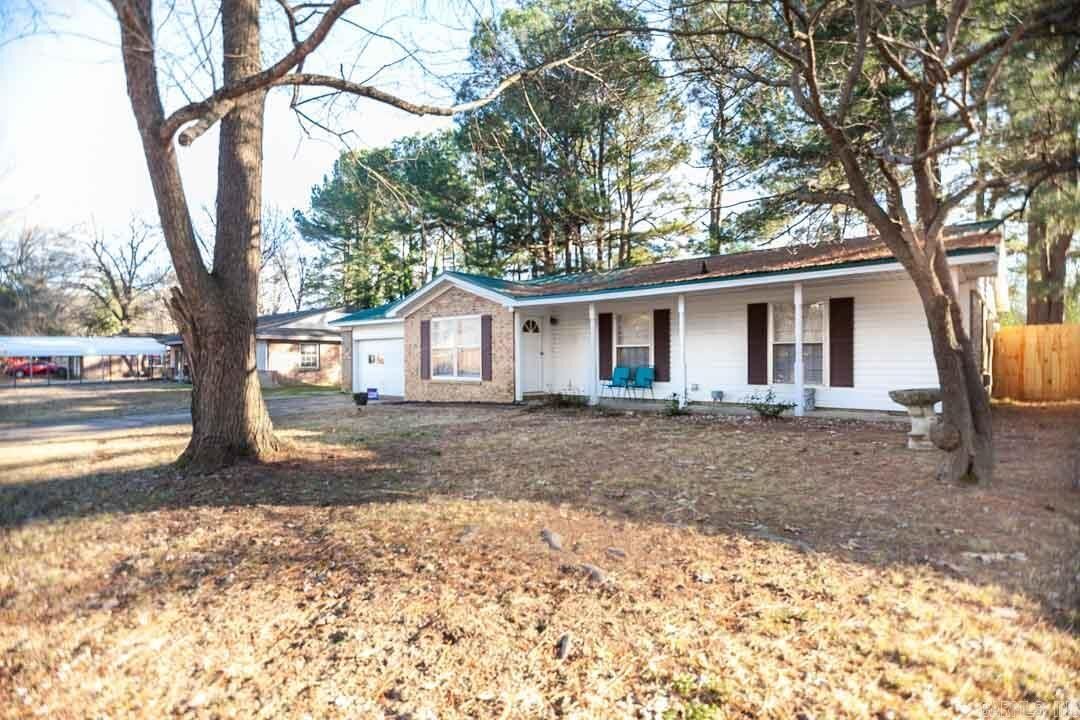 Property Photo:  1705 Colonial Rd  AR 72401 