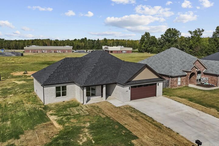 Property Photo:  2390 Lakewood Circle  AR 72023 