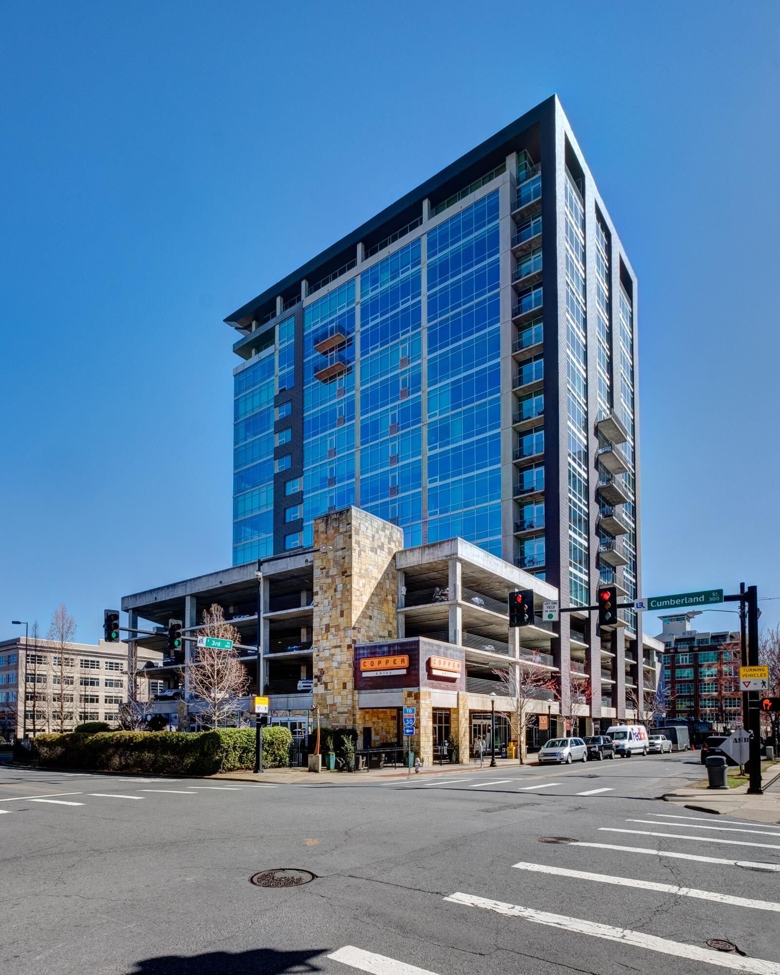 Property Photo: 300 E 3rd, Apt 706 AR 72201-1405