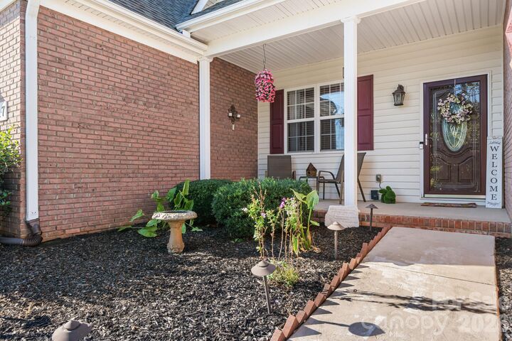 Property Photo:  117 W Vista View Place  NC 28117 