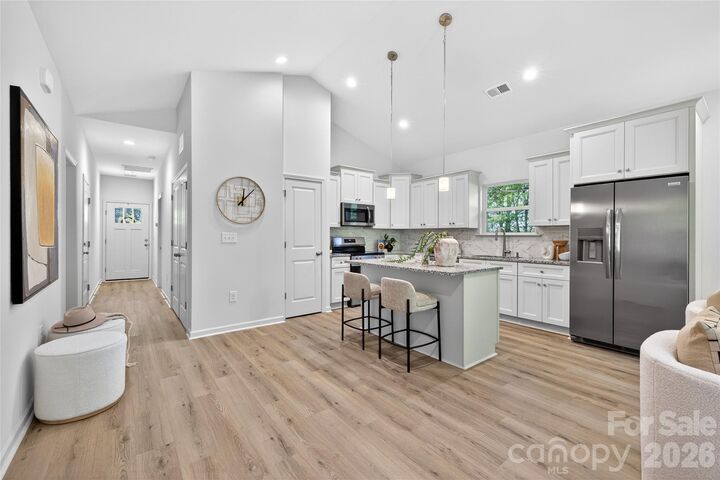 Property Photo:  104 N Crigler Street  NC 28216 