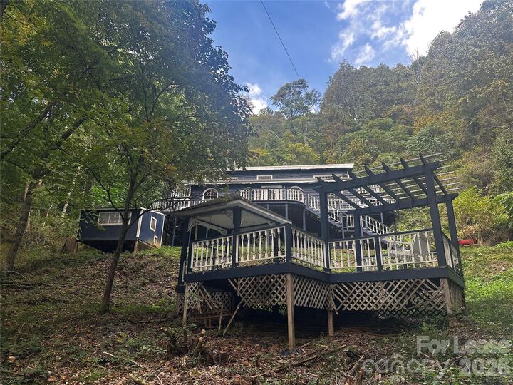 Property Photo:  701 Deacon Road  NC 28714 