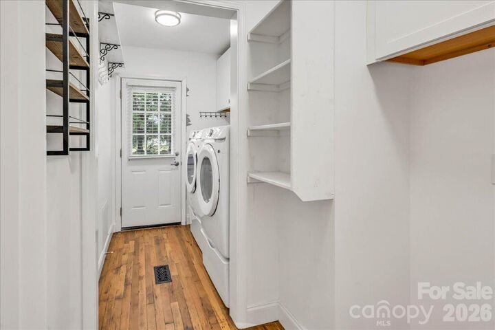 Property Photo:  1005 Noles Drive  NC 28120 