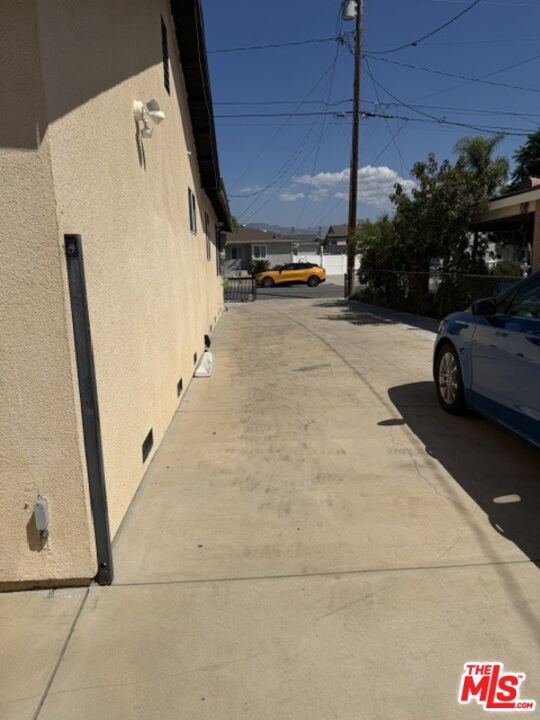 Property Photo:  1314 Omelveny Ave, Unit A  CA 91340 