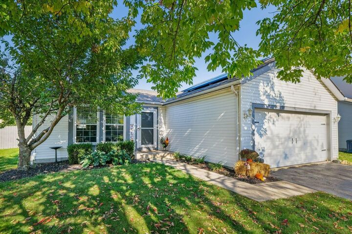 Property Photo:  2243 Deveron Lane  OH 43123 