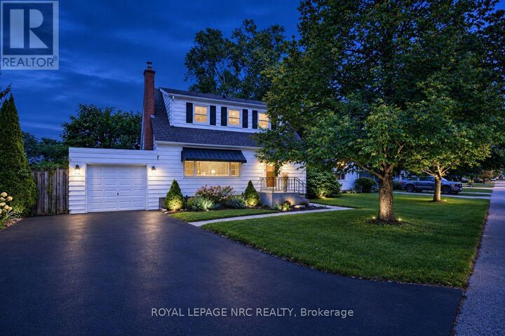 Property Photo:  17 Winston Road  ON L2M 4R1 