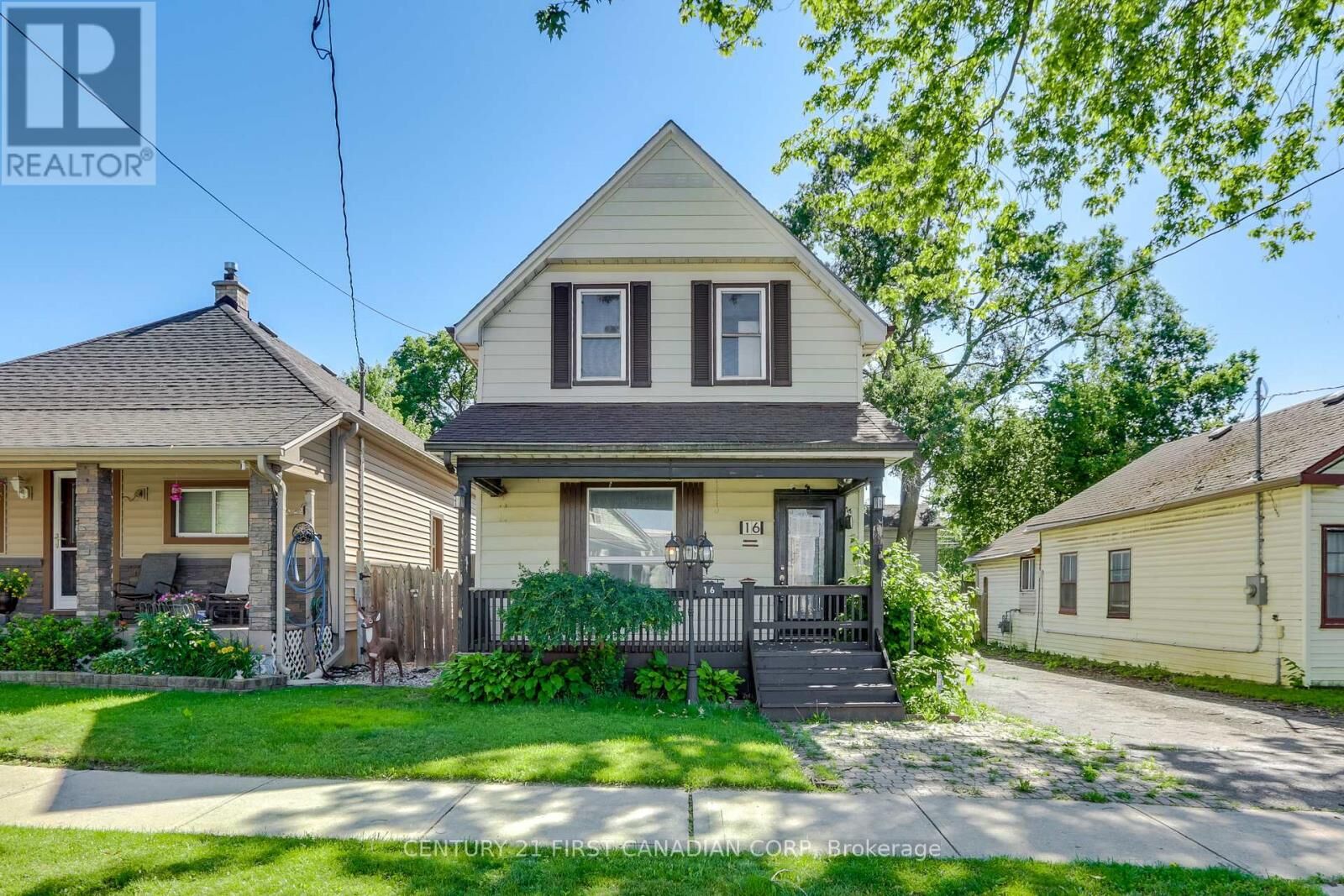 Property Photo:  16 Lansdowne Avenue  ON N5Z 1X8 