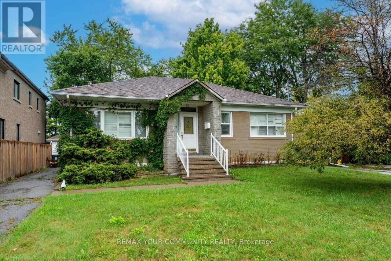 Property Photo:  82 Caines Avenue Basement  ON M2R 2L3 
