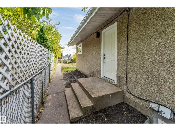 Property Photo: 12811 135 St NW AB