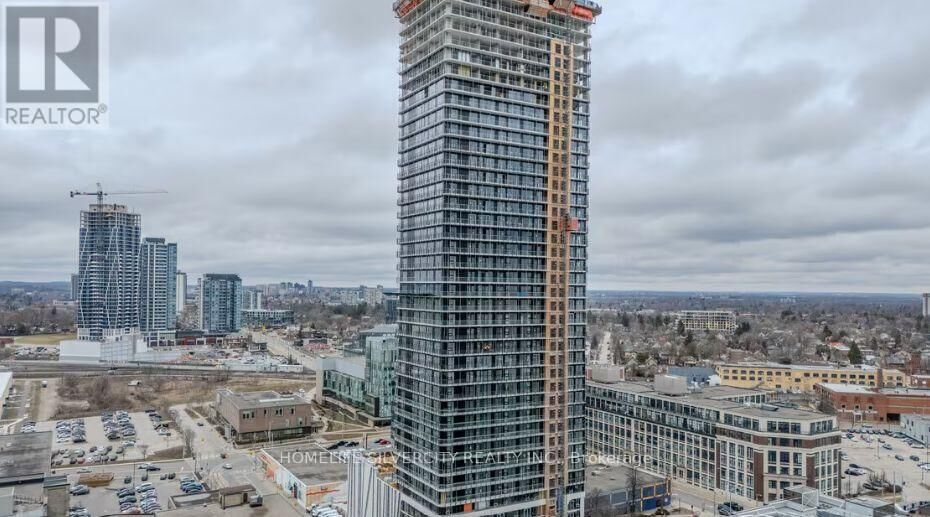 Property Photo:  30 Francis Street 1306  ON N2G 1H7 
