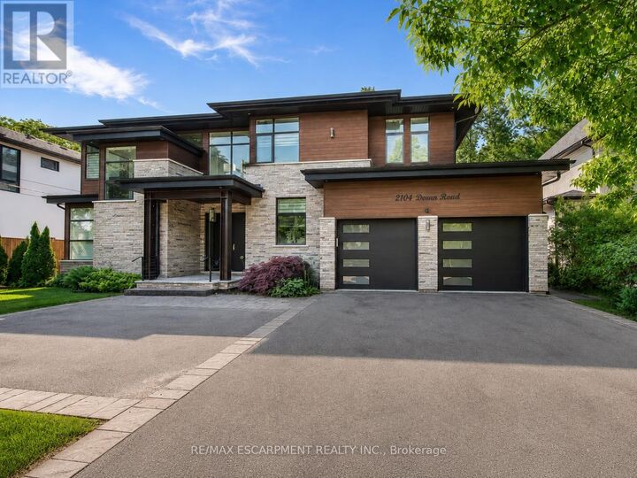 Property Photo:  2104 Devon Road  ON L6J 2N2 