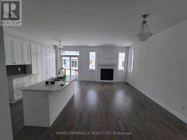 Property Photo:  231 Clonrush Way  ON K2T 0L3 