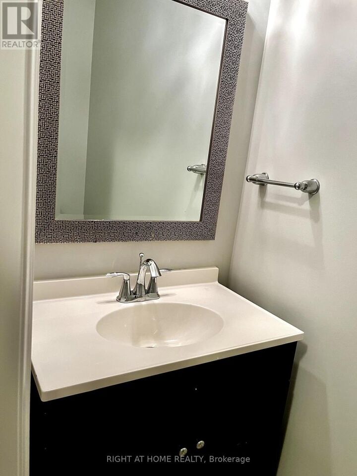 Property Photo:  2225 Tribalwood Street  ON N6G 0R4 