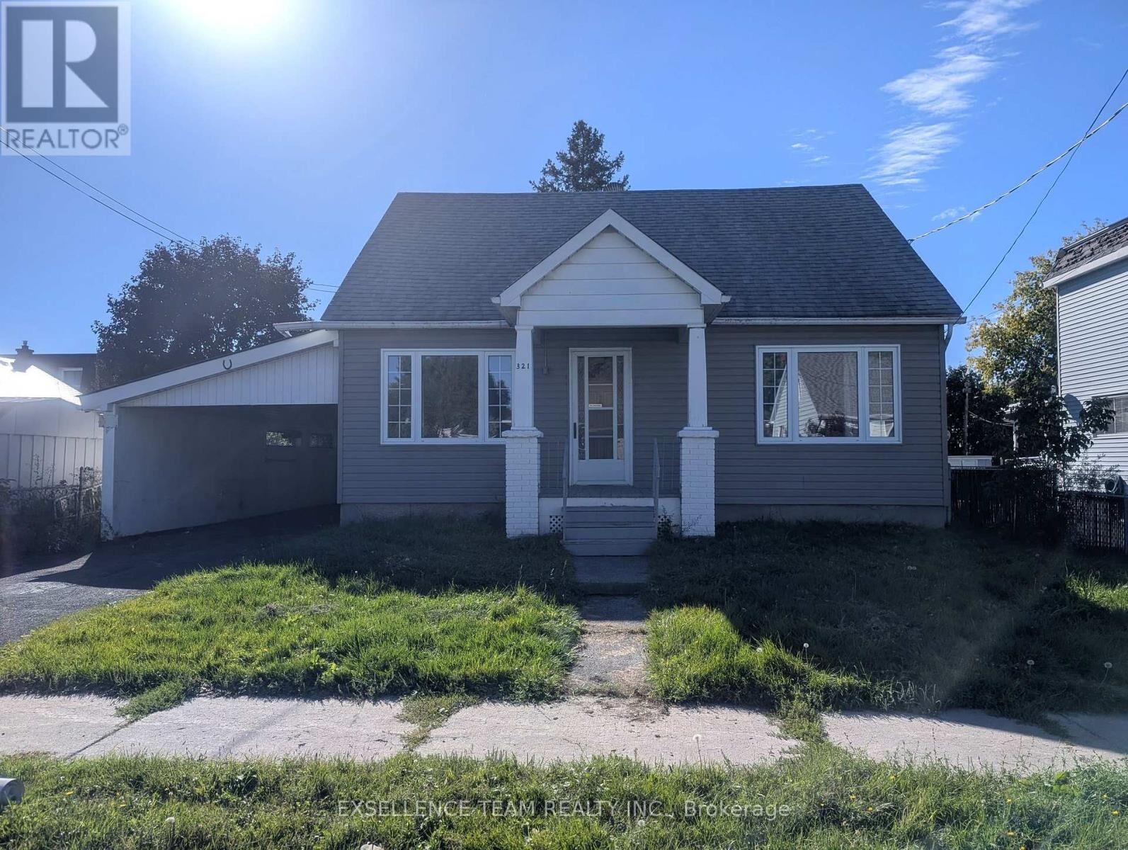 Property Photo: 321 McLean Avenue ON K6J 4L3