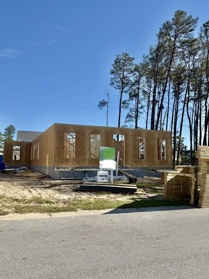 Property Photo: 178 Caraway Drive FL 32578