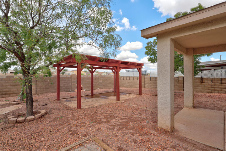 Property Photo:  721 Valley Meadows Drive NE  NM 87144 