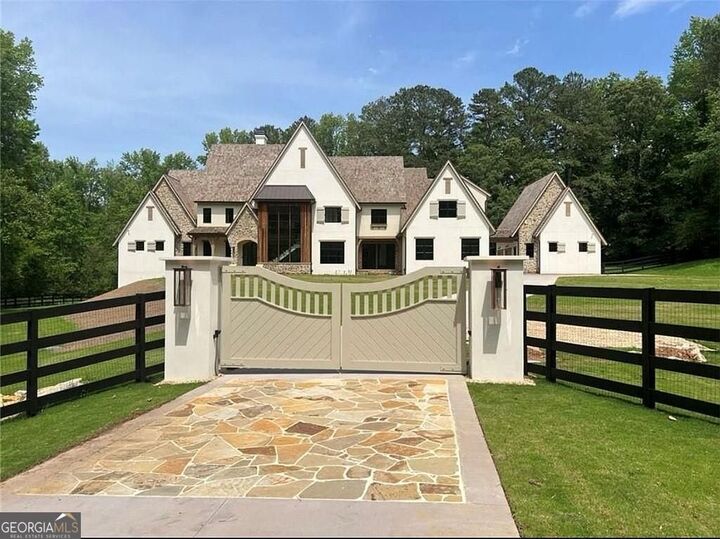 Property Photo: 14801 Hopewell Road GA 30004