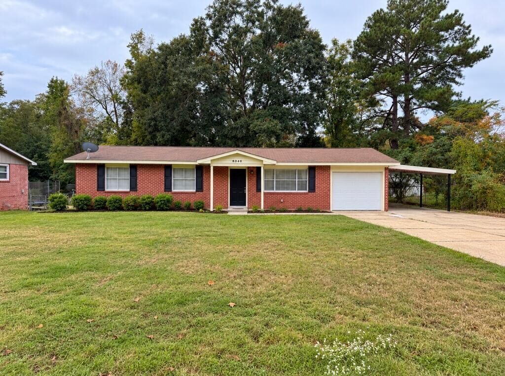 Property Photo:  6040 Luna Drive  GA 31907 