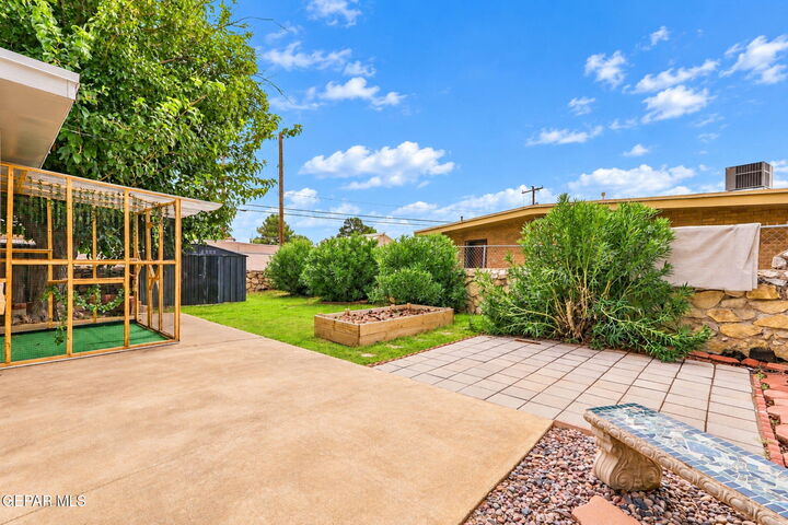 Property Photo:  5200 Raintree Avenue  TX 79924 
