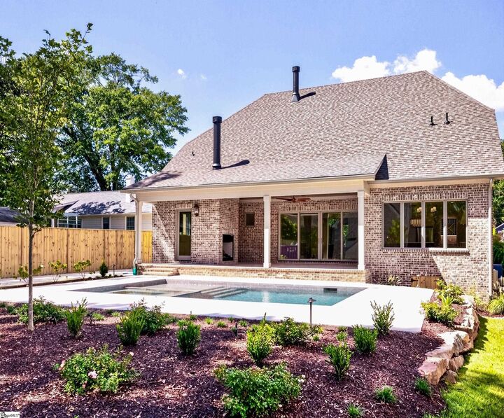 Property Photo: 16 E Augusta Place SC 29605