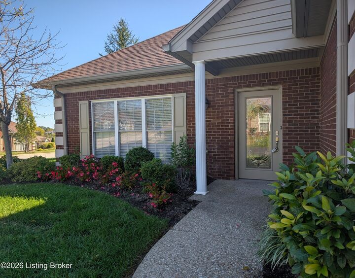 Property Photo: 1038 Grazing Meadows Ln KY 40245