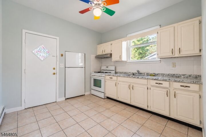 Property Photo:  2174 Elizabeth Ave 1  NJ 07065 