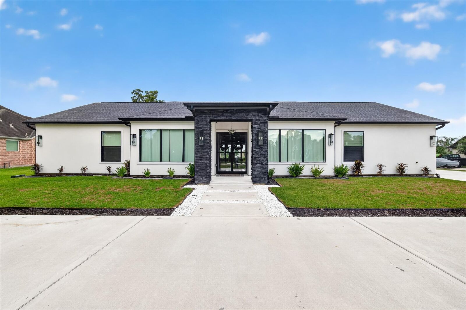Property Photo:  3227 River Bend Dr  TX 77471 