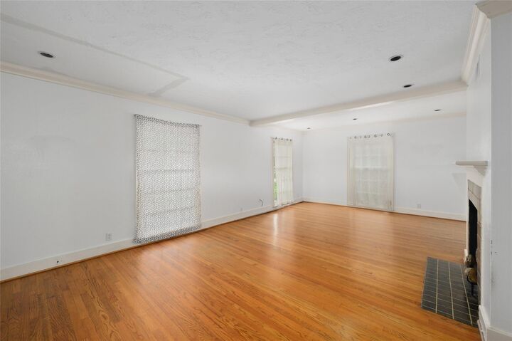 Property Photo:  1955 Lexington Street  TX 77098 