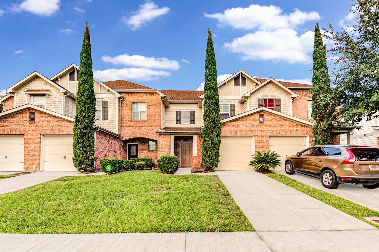 Property Photo:  13146 Lawsons Creek Lane  TX 77072 