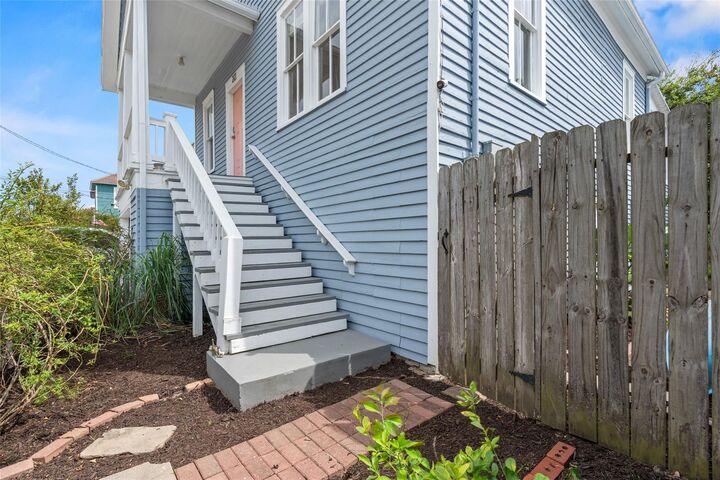 Property Photo:  2121 Ursuline Street  TX 77550 