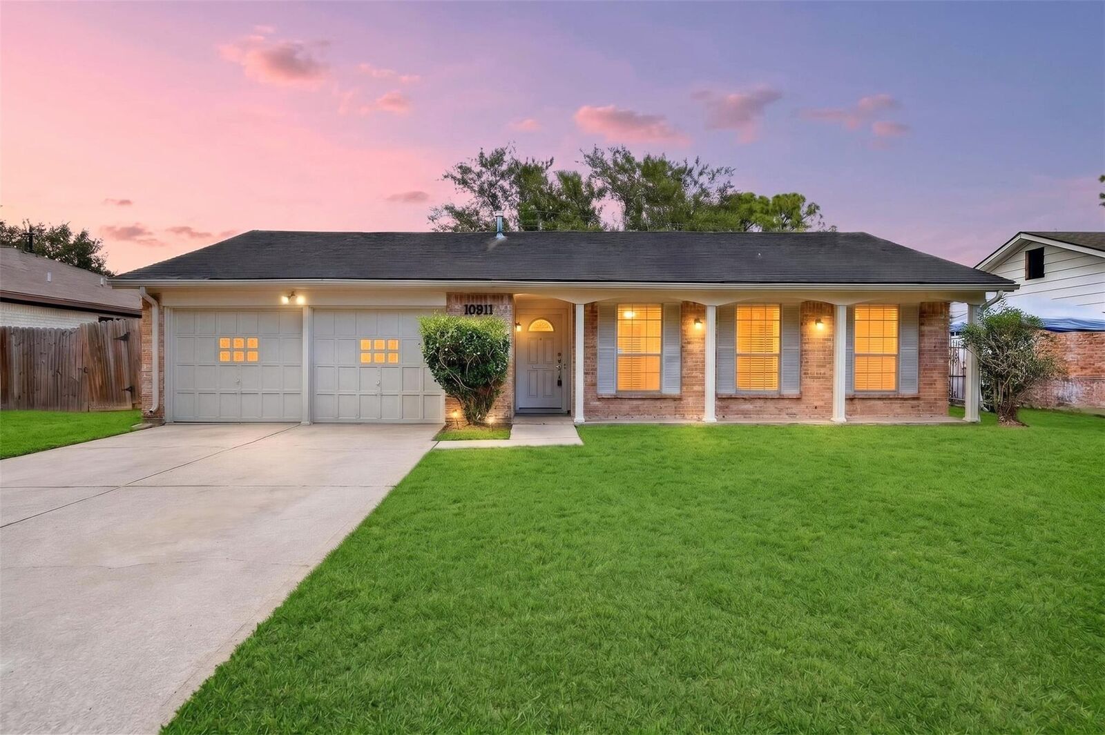 Property Photo:  10911 Sageleaf Lane  TX 77089 