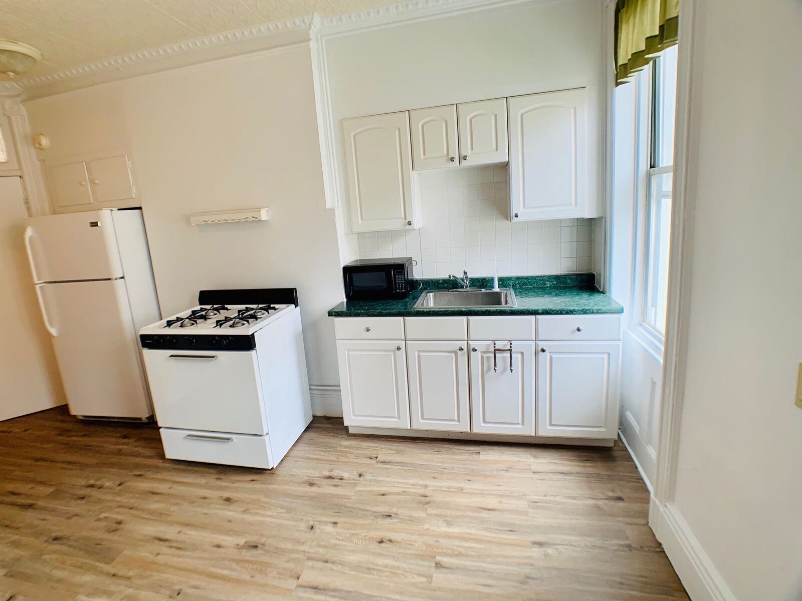 Property Photo:  404 Adams St 4  NJ 07030 