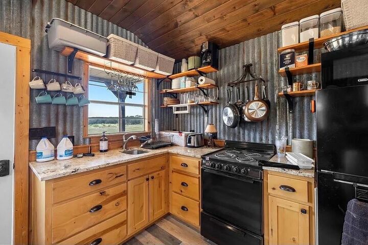 Property Photo:  119 County Road 107  TX 76550 