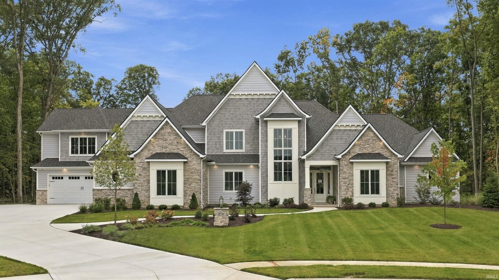 Property Photo: 14546 Magnolia Parkway IN 46845