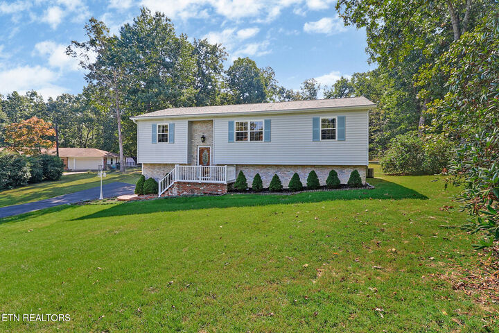 Property Photo:  187 Cardinal Loop  TN 38555 