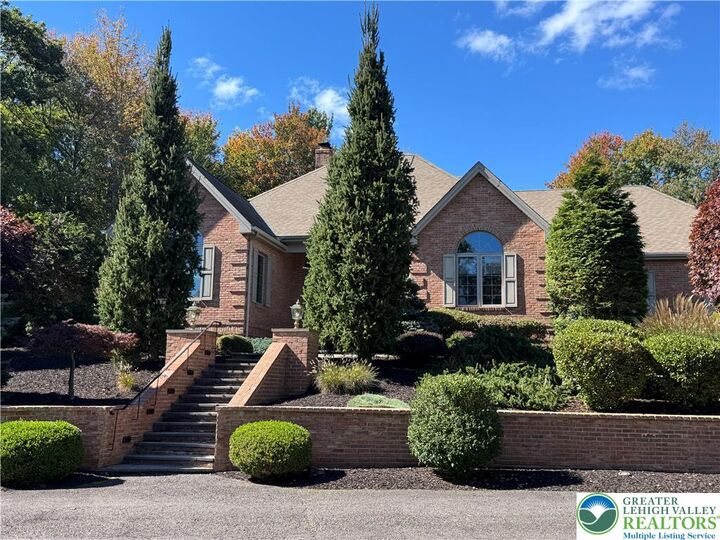 Property Photo: 235 Wolf Hollow Road PA 18624