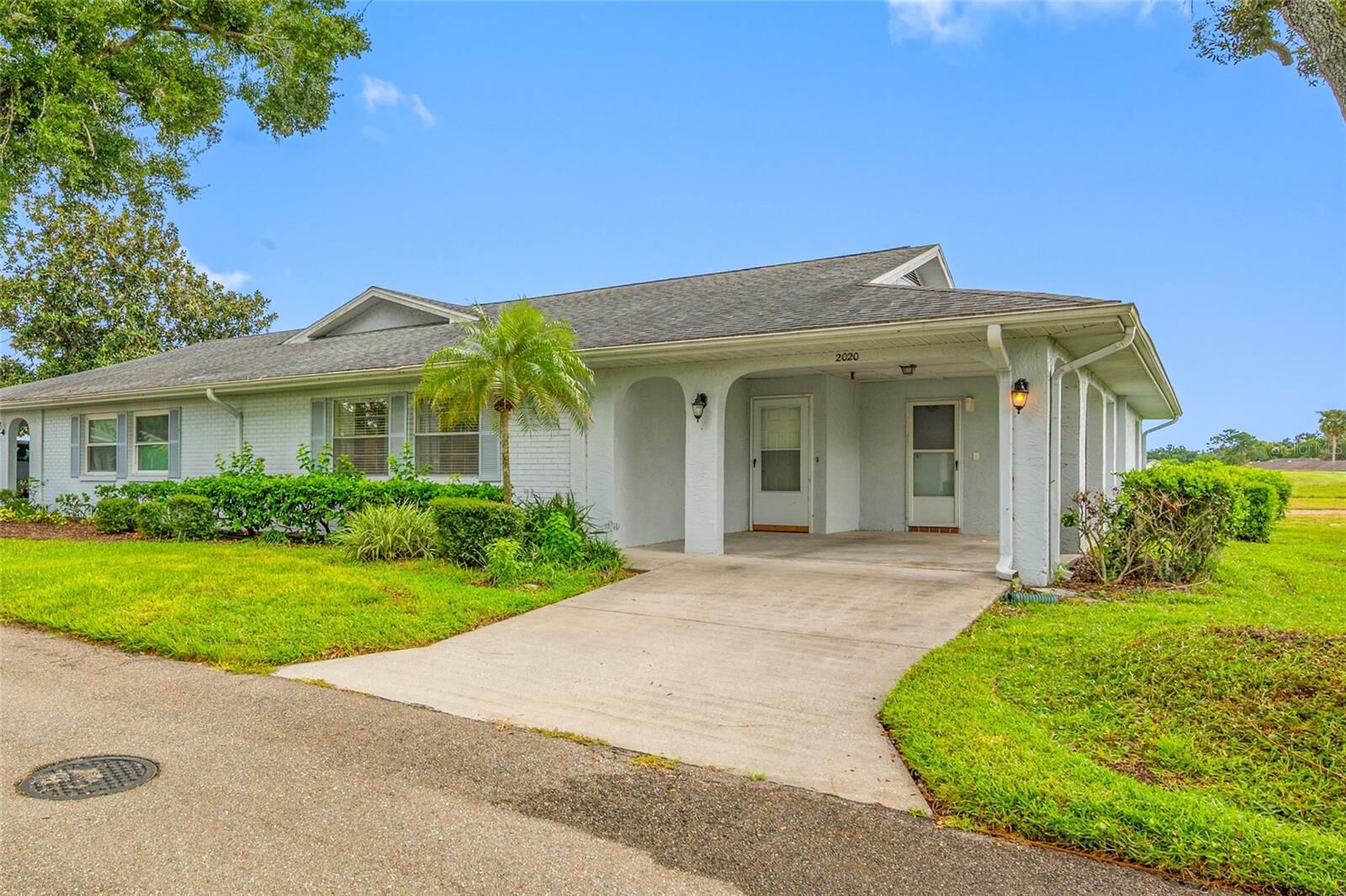 Property Photo:  2020 Hullhouse Drive  FL 33573 