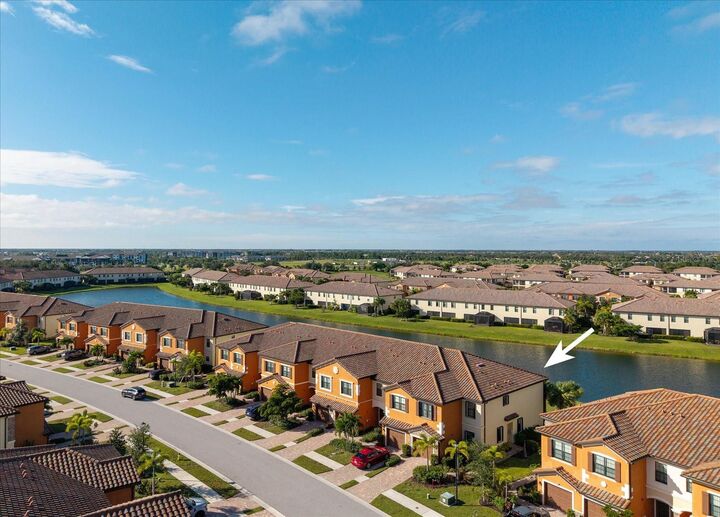 Property Photo:  20429 Lagente Circle  FL 34293 
