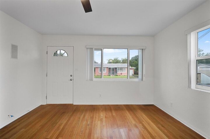 Property Photo:  1541 Daytona Avenue  FL 32117 