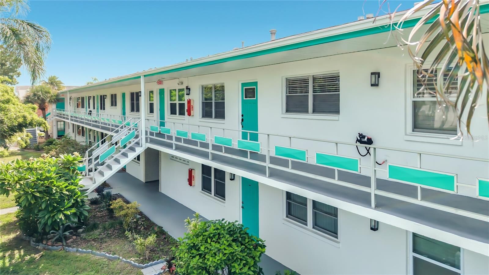 Property Photo:  6100 21st Street N 17  FL 33714 